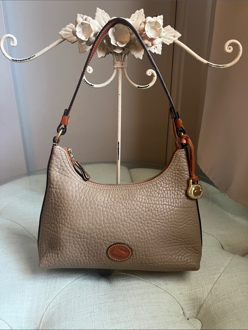 Dooney & Bourke Like New Taupe Pebble Leather Small Shoulder Bag with Tan Trim